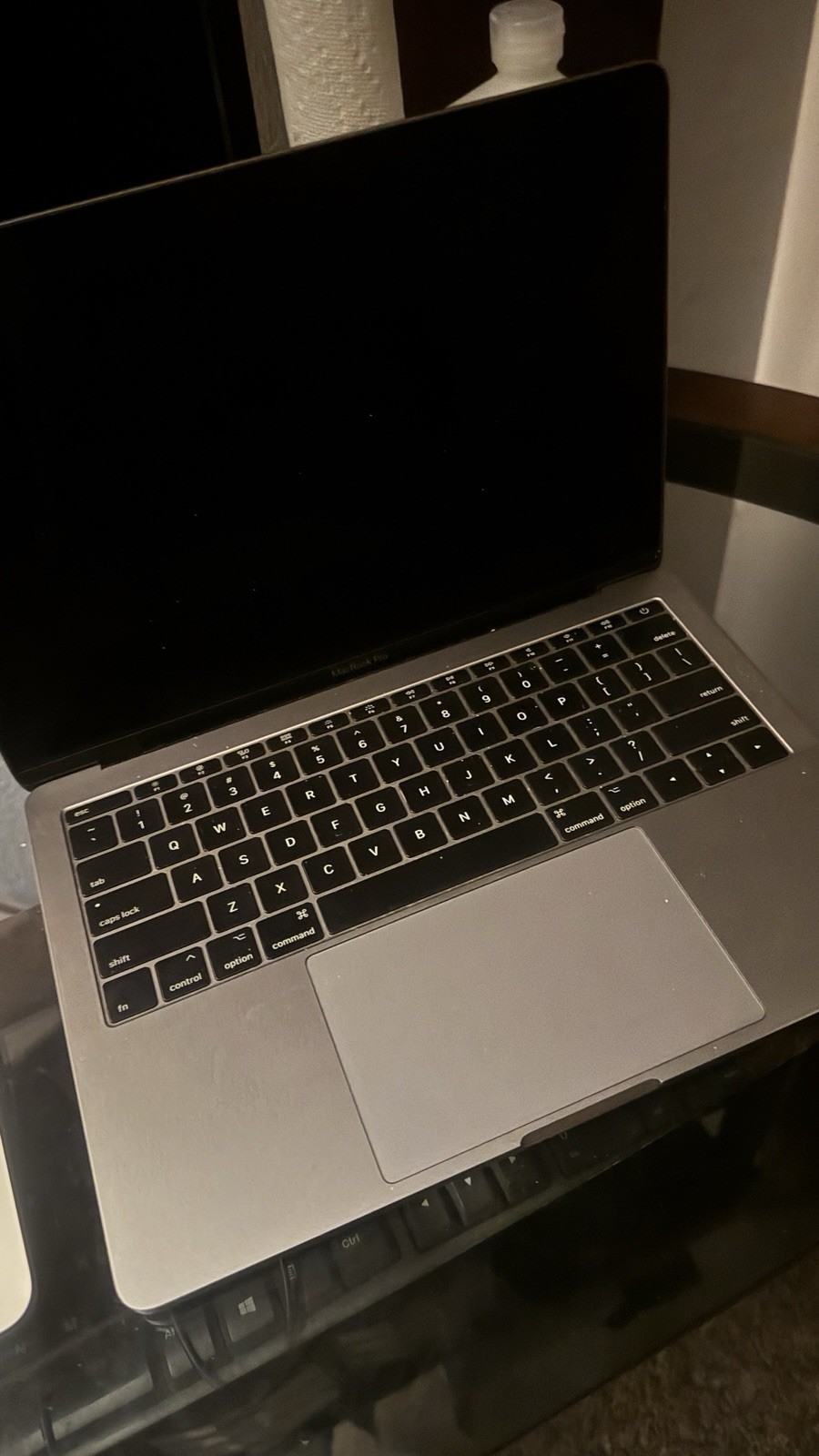 Apple MacBook Pro Mid 2017 Core i5-7360U 2.3GHz 16GB RAM 256GB SSD 13″