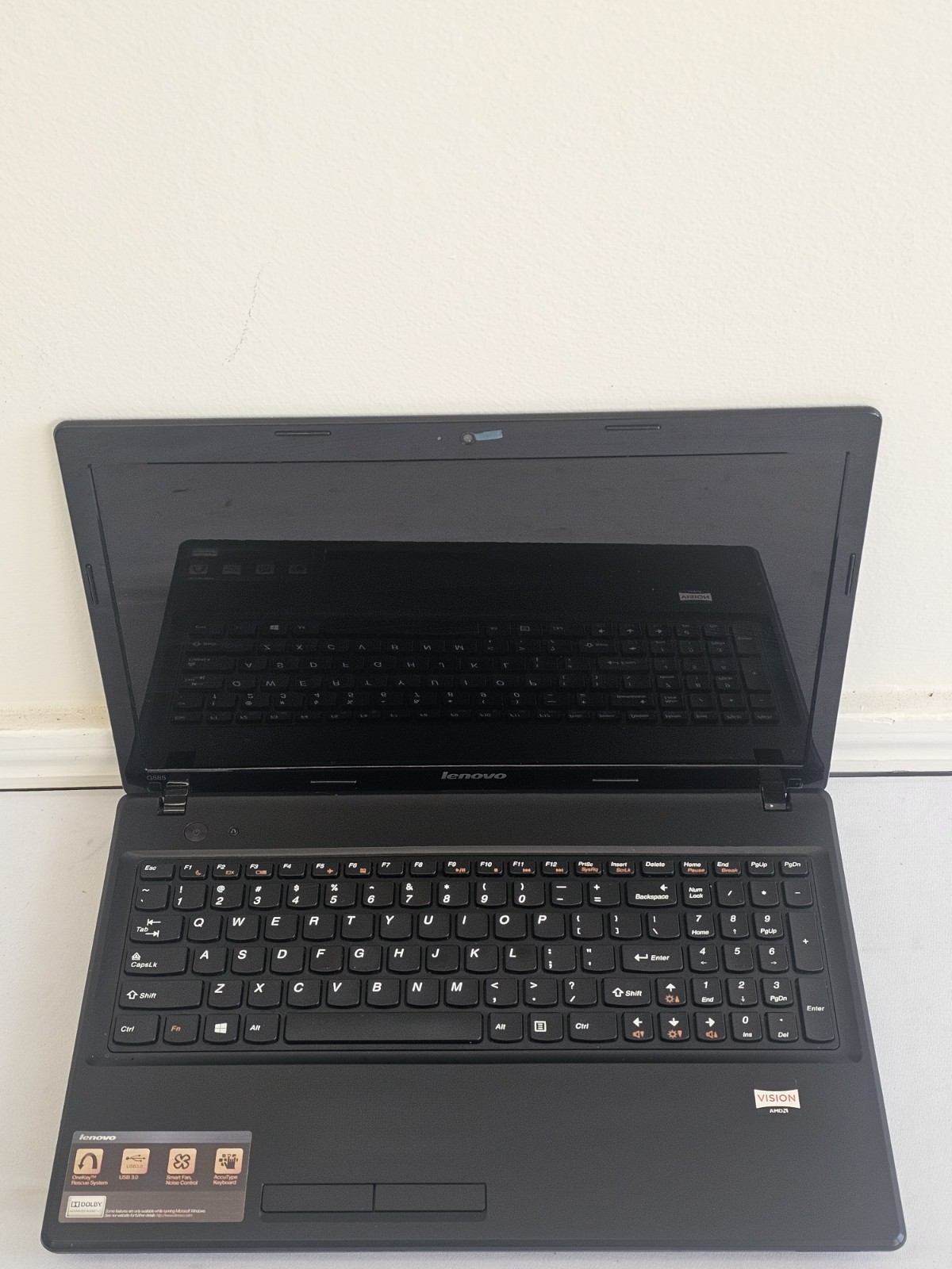 Lenovo G585 Laptop – AMD E-300 – 4GB RAM – 160GB HDD – NO BATTERY – Windows 10
