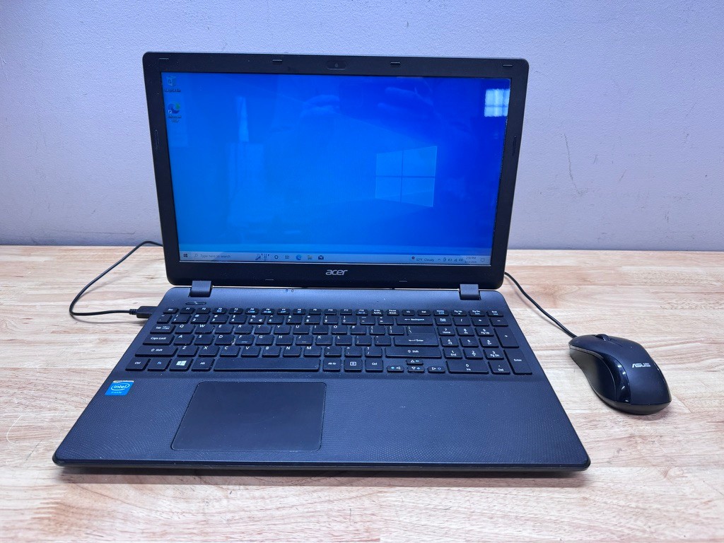 Acer Aspire ES1-512 15.6″ Laptop Intel, 500GB HDD, 4GB RAM, W10