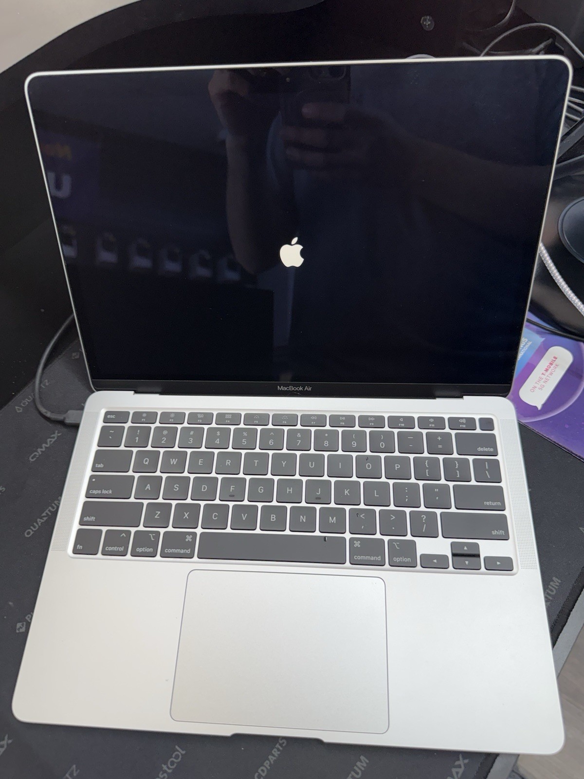 Apple MacBook Air 13″ i3 1.1Ghz  8GB 256GB Silver 2020 A2179