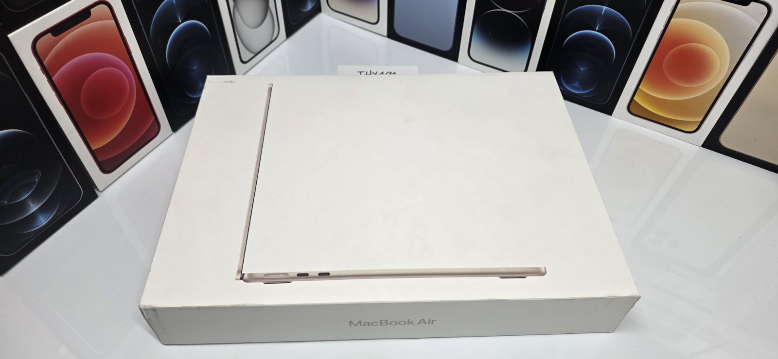 Apple MacBook Air 13″ M4 24GB RAM 512GB SSD Starlight – New Sealed – MC6A4LL/A