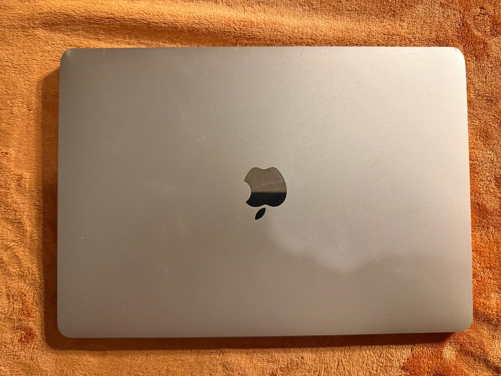 2019 Apple MacBook Air 13.3″ Laptop Intel Core i5 8GB 128GB SSD Gold