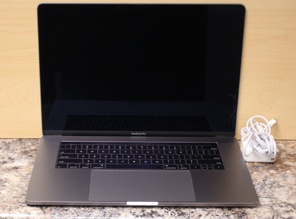 (RI3) Apple MacBook Pro MR942LL/A 15″ – (Core i7 – 2.6Ghz – 16GB Ram – 512GB SSD