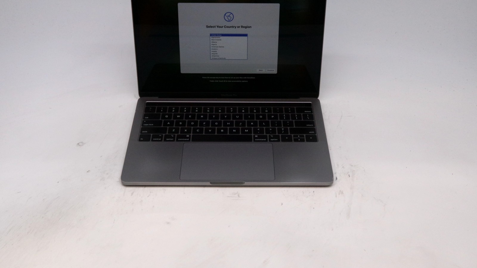 Apple MacBook Pro A1989 13 Core i7 16GB 256GB Gray 2019