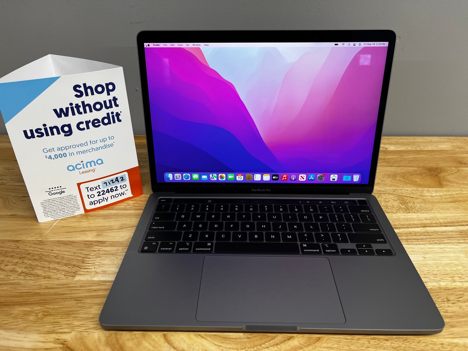 2020 Apple MacBook Pro 13″ RETINA Laptop w/ TOUCHBAR i7, 512GB SSD, 16GB