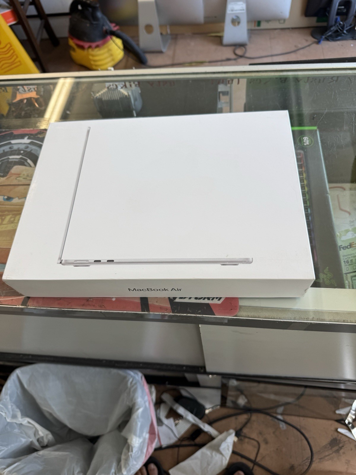 Apple MacBook Air 13” M3 2024 A3113 16GB RAM 512GB SSD 100% Battery 16 Cycles