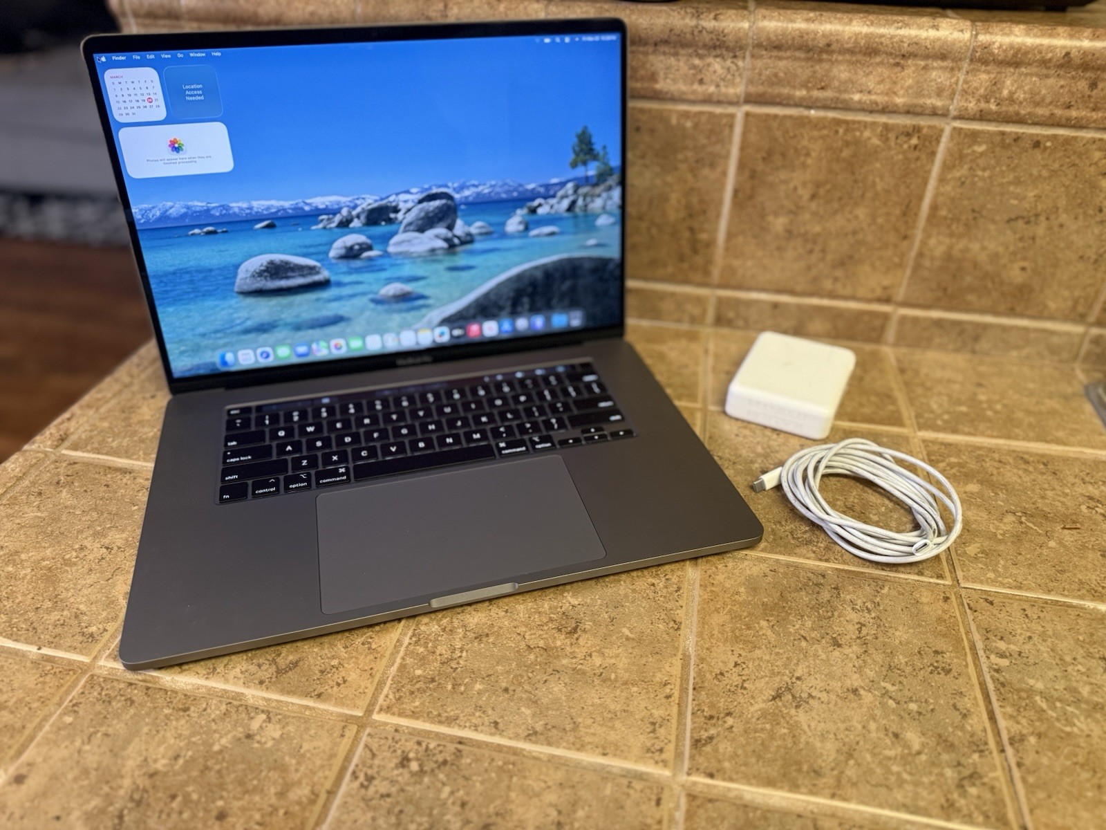 Apple MacBook Pro A2141 16″ Intel i7 2.60GHz 16GB  512GB Space Grey