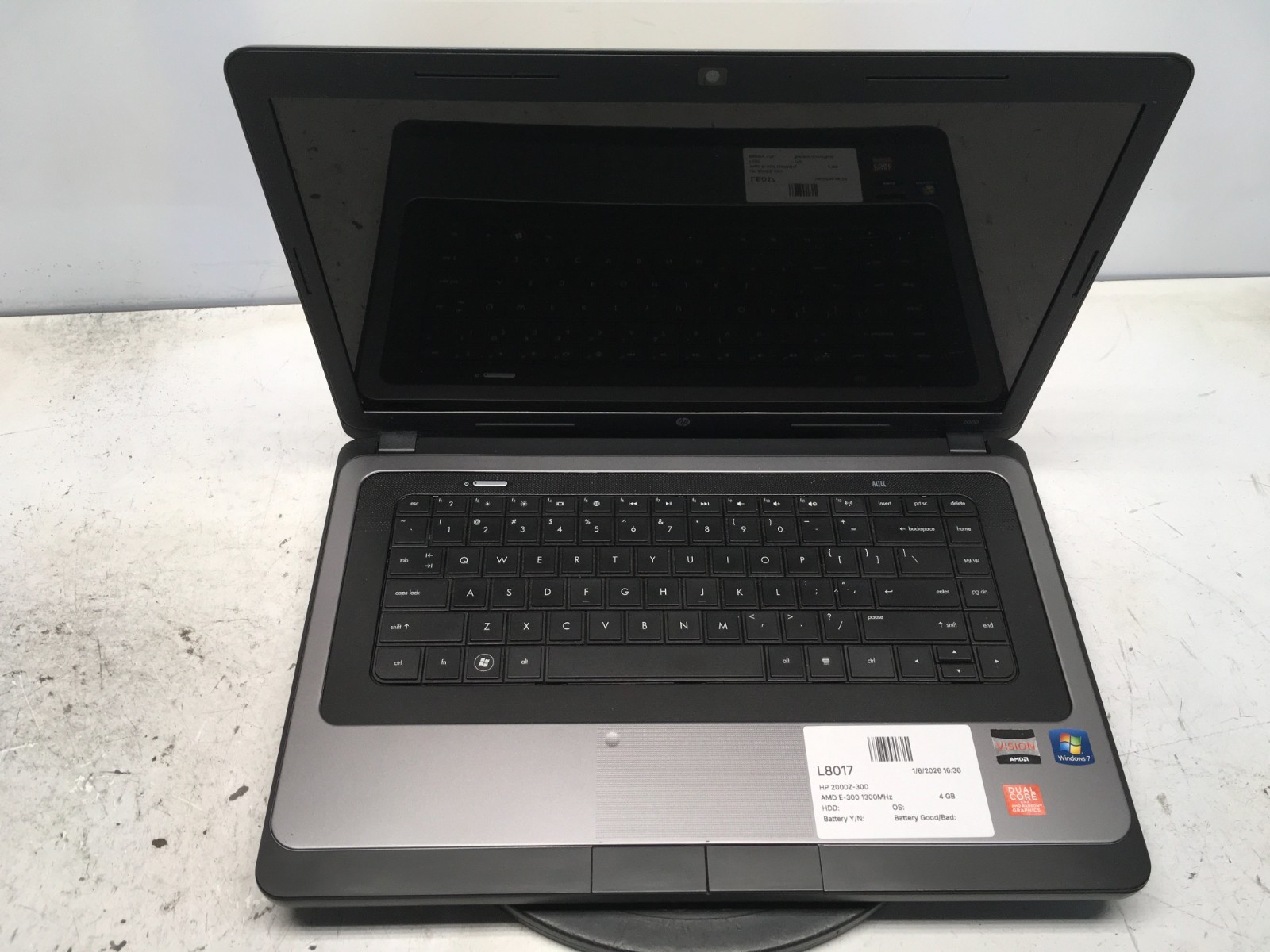 HP 2000Z-300 AMD E-300 1300MHz 4 GB NO HDD