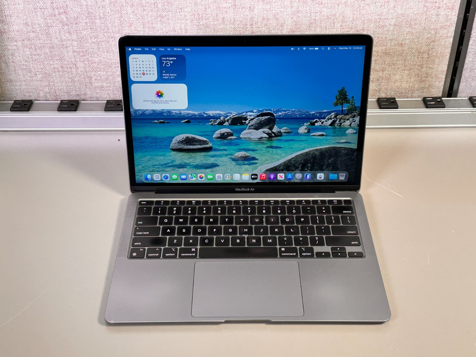 2020 APPLE MACBOOK AIR 13″ M1 3.2GHz 8GB 256GB SSD A2337 SPACE GRAY MGN63LL/A