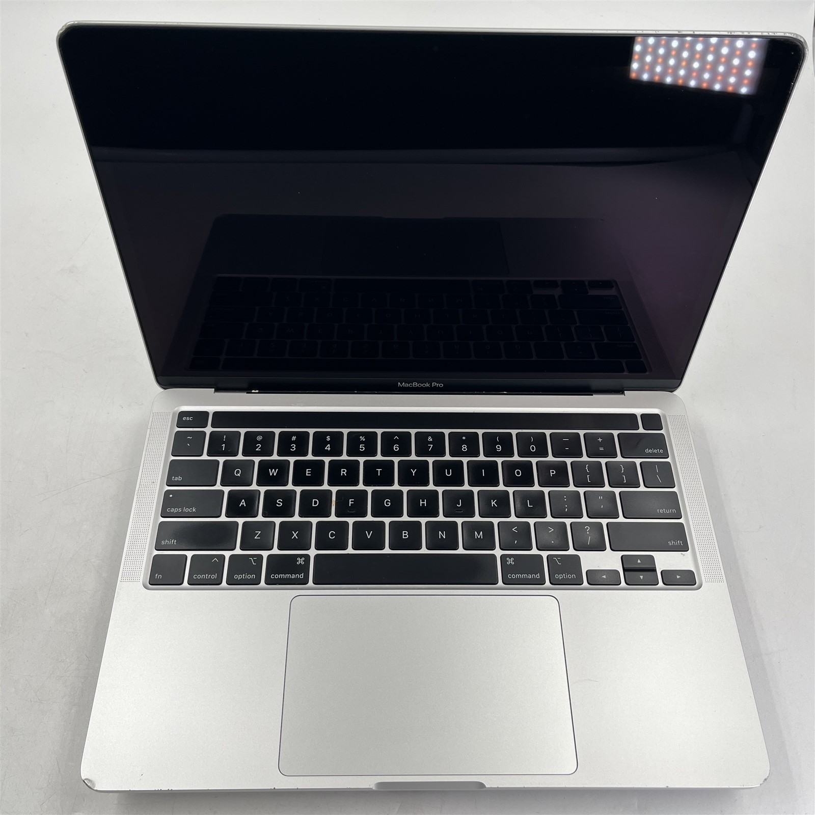 Apple MacBook Pro A2251 i5-1038NG7 2.00GHz/32GB RAM/500GB SSD