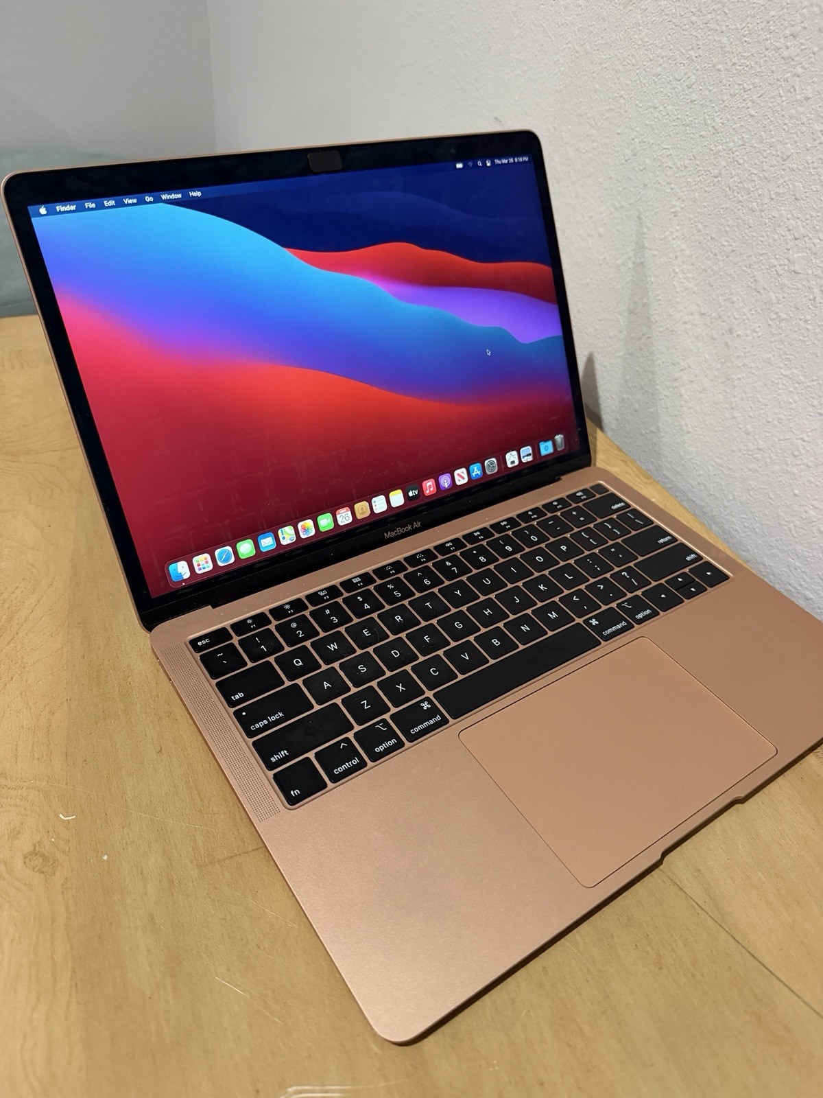 Apple MacBook Air 13″ in Rose Gold (128GB/8GB, 1.6 GHz Intel i5)