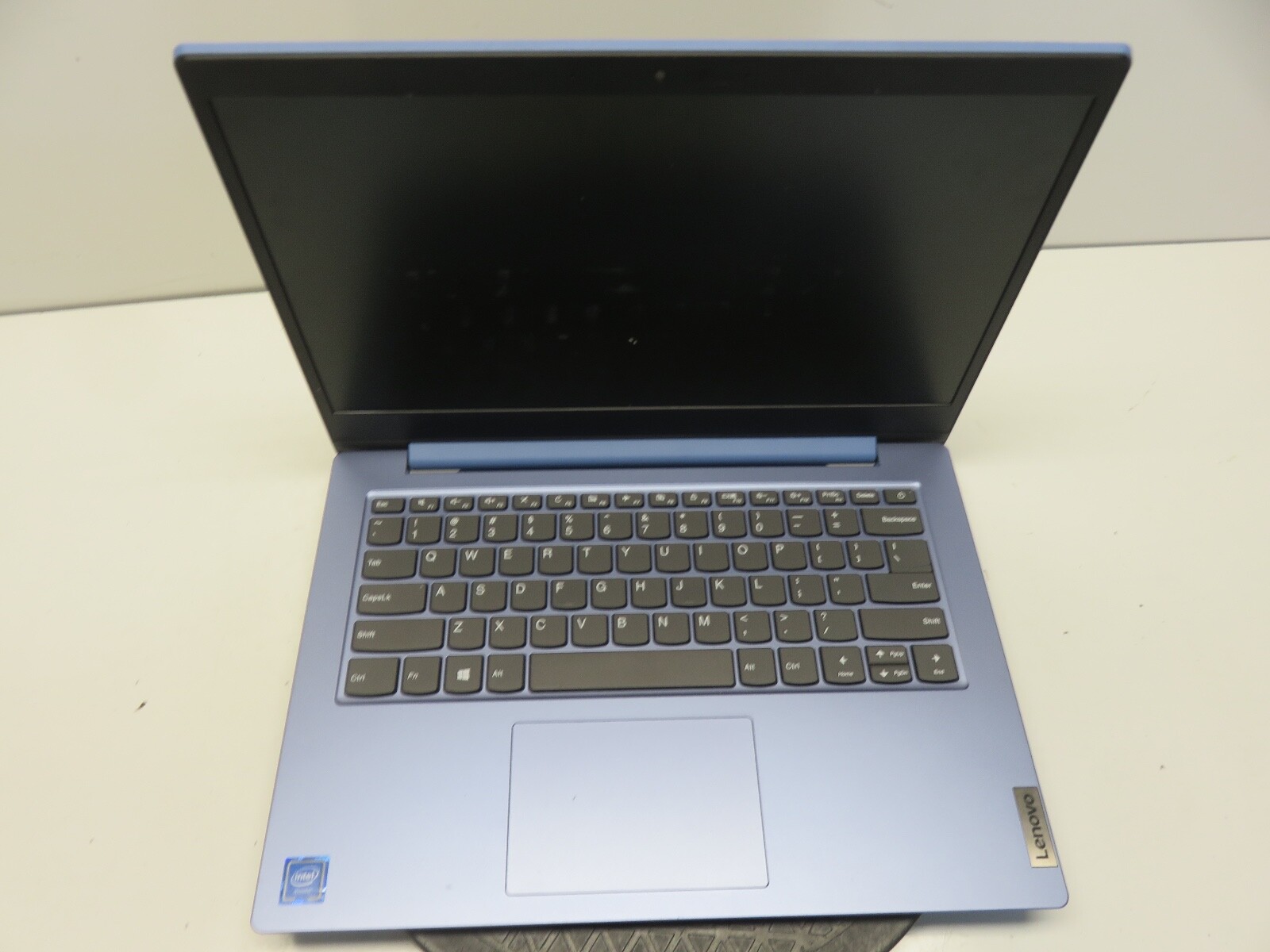 Lenovo IdeaPad 1 Intel Celeron N4020  1.1GHz 4 GB NO HDD No Batt