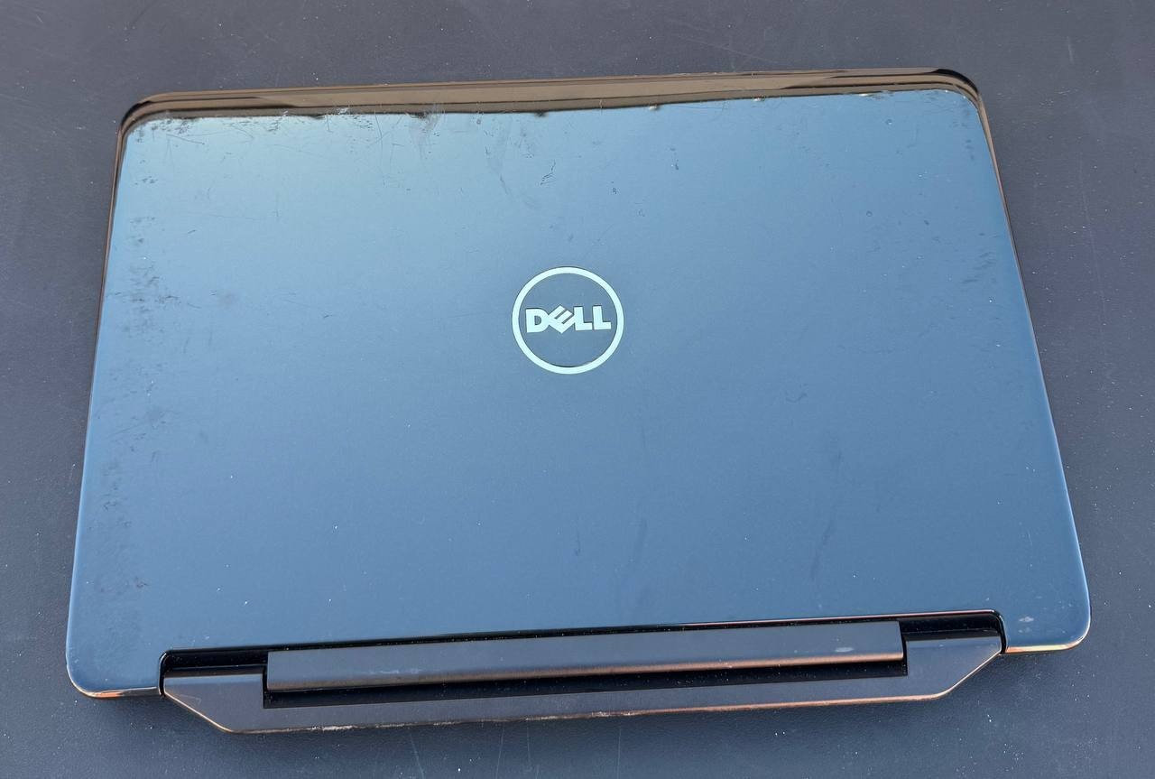 Dell Inspiron N5040 15.6″ Intel Core i3 Laptop For Parts AS IS No Charger