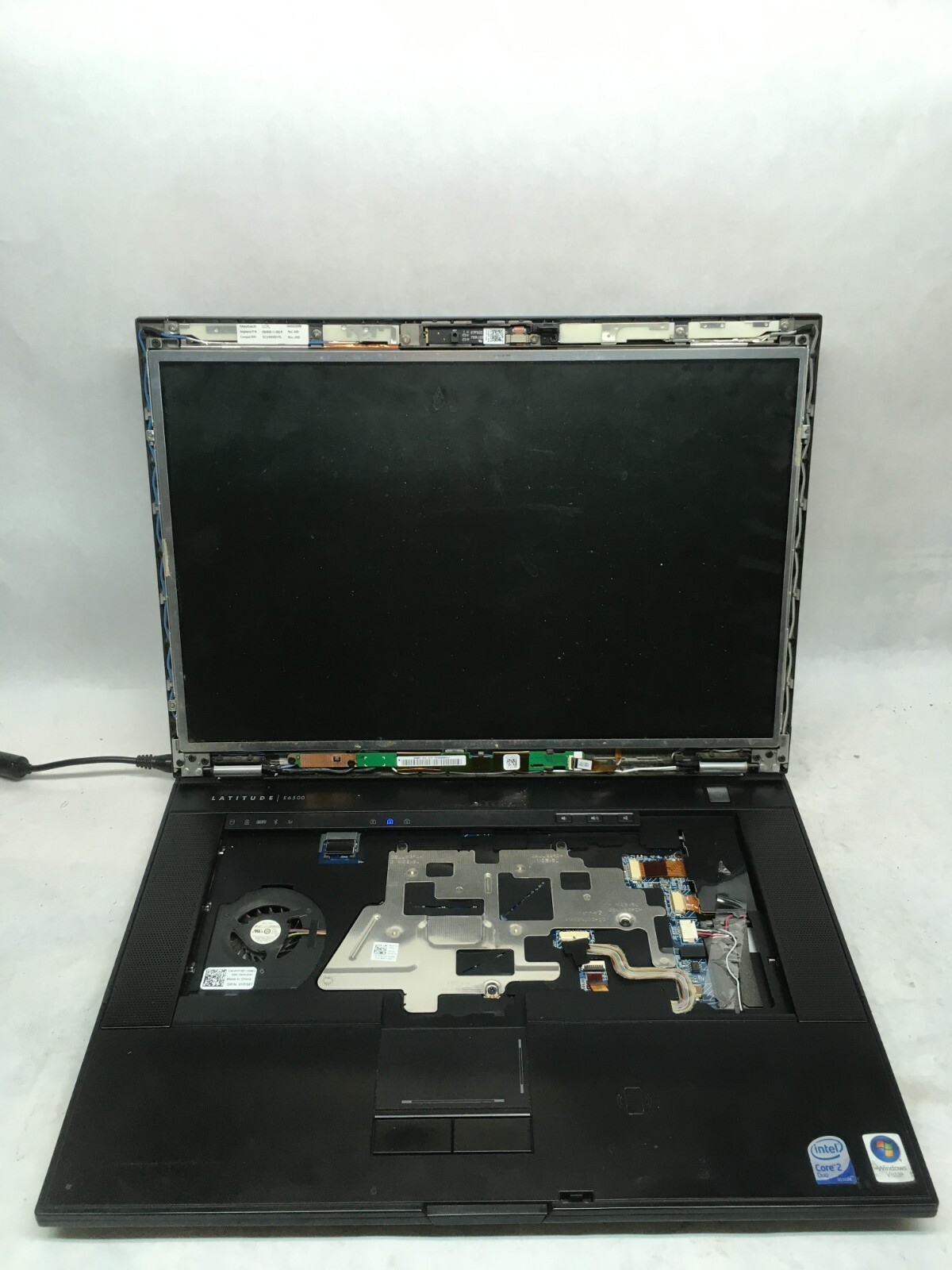 Dell Latitude E6500 15″ Laptop For Parts Doesn’t Boot NO Keyboard/HDD/Battery JR