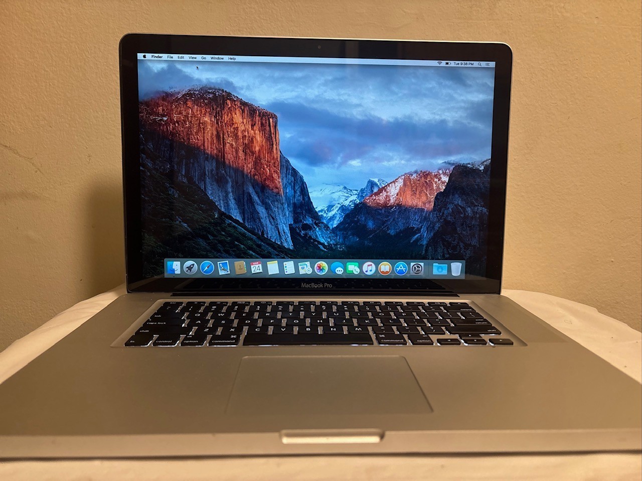 Apple MacBook Pro A1286 Laptop – MC723LL/A (February, 2011), 8 Ram, 1TB HDD