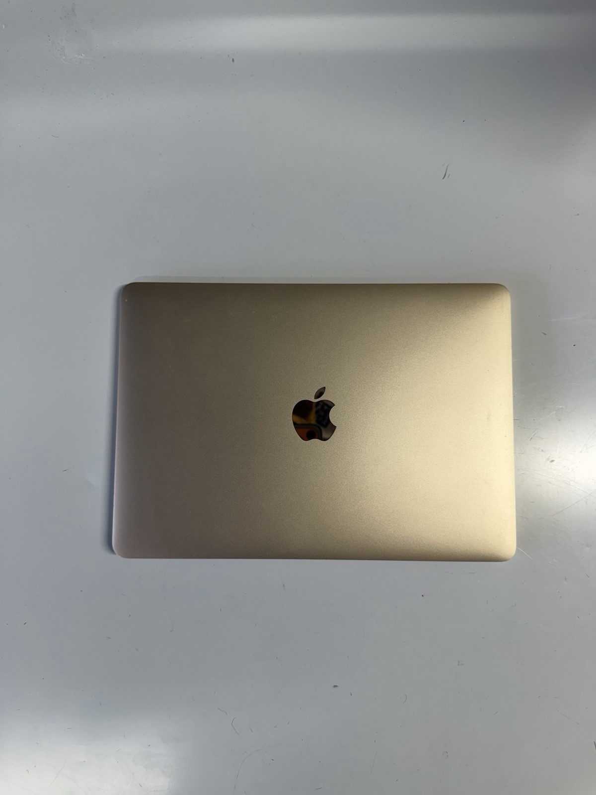 Apple MacBook 12” Retina Gold 2017 – Works Great – READ – Cosmetic Wear