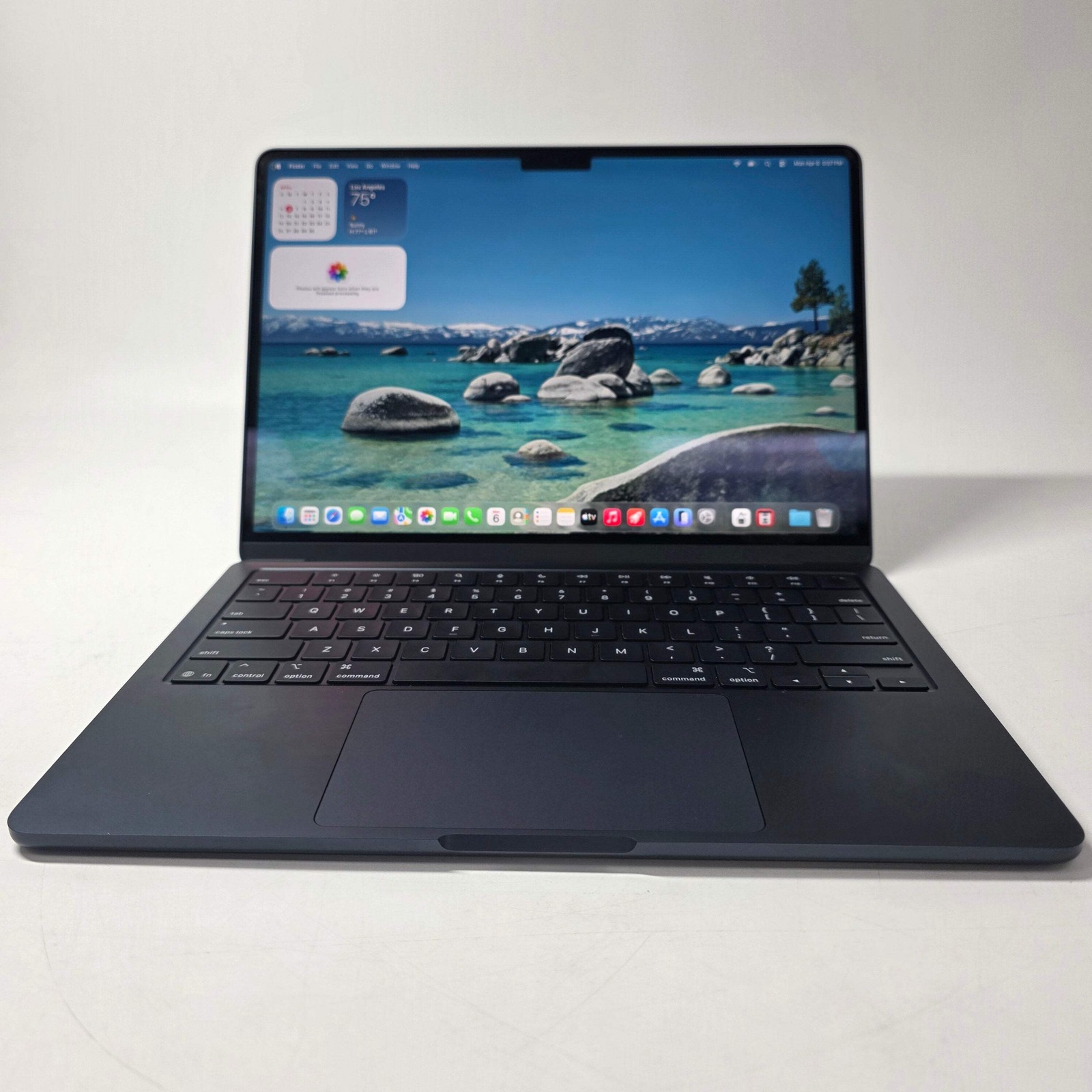 2025 Apple MacBook Air 13″ 16GB RAM 256GB SSD MW123LL/A