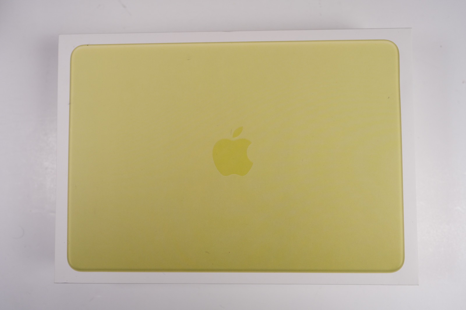 Apple MacBook Neo 2026 – 13″, A18 Pro, 8GB RAM, 256GB SSD Citrus