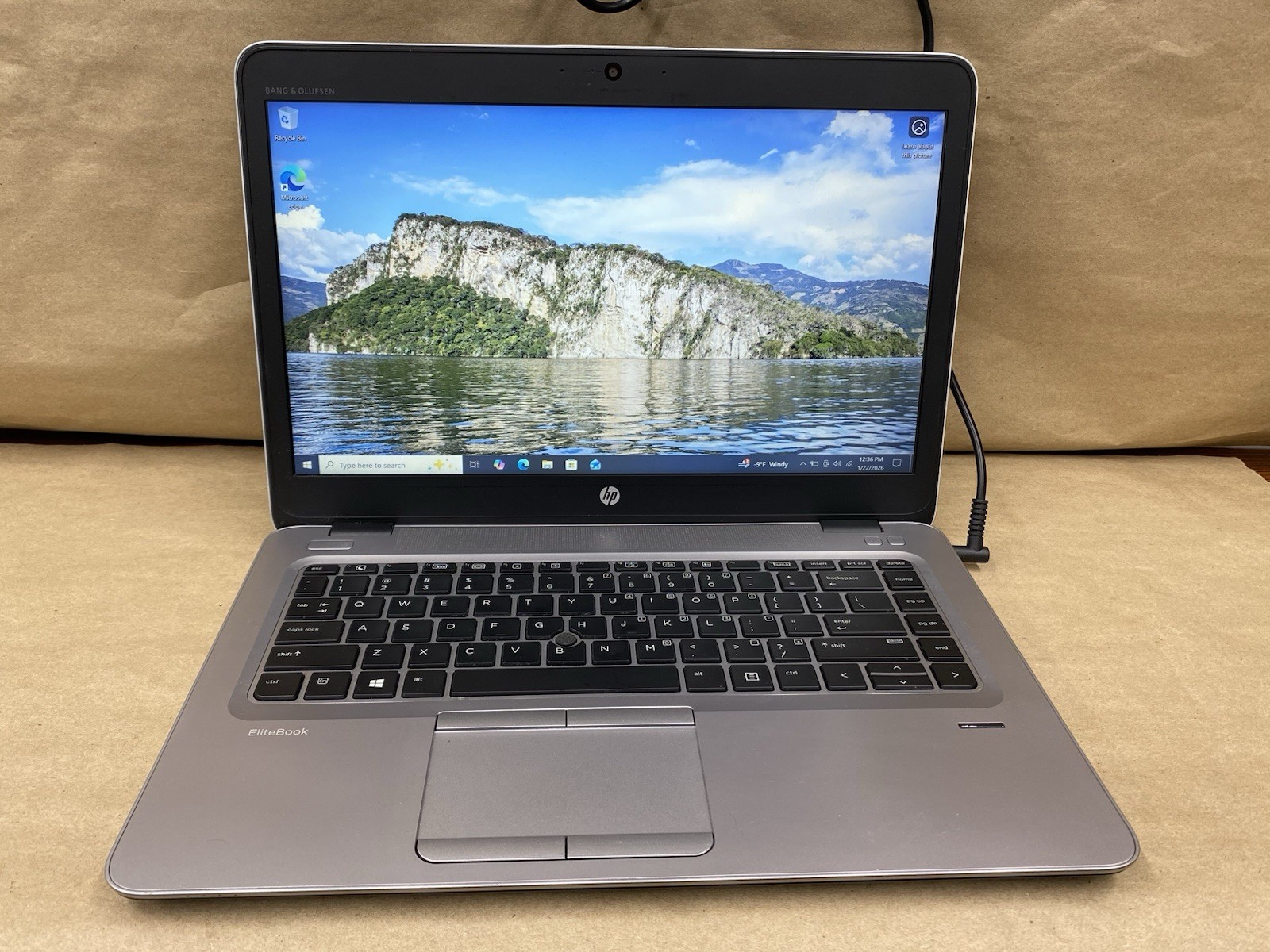 HP 745 G3 – 14″ 1920×1080 – AMD PRO A12-8800B R7 – 4GB – 128GB SSD – Win 10 READ