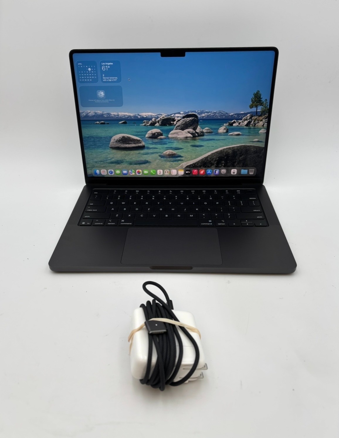 2025 Apple MacBook Pro 14″ M5 16 GB RAM 1 TB SSD Space Black