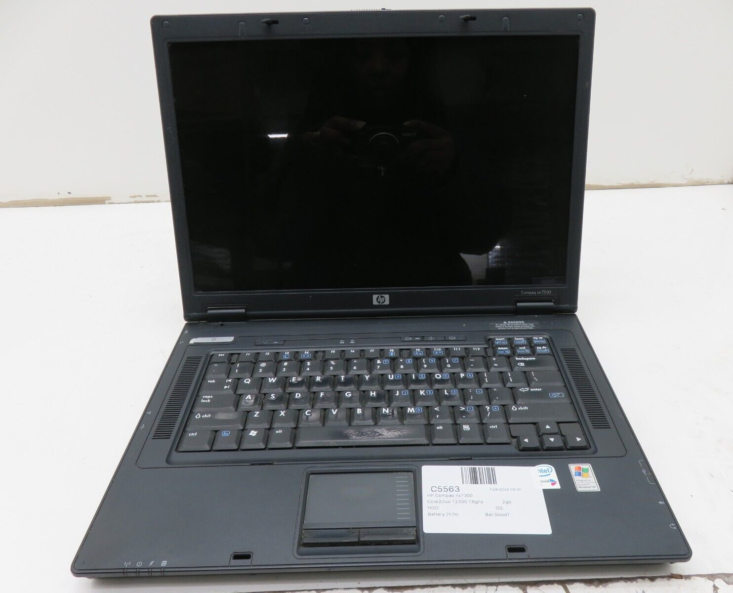 HP Compaq nx7300 Laptop Intel Core 2 Duo 2GB Ram No HDD or Battery