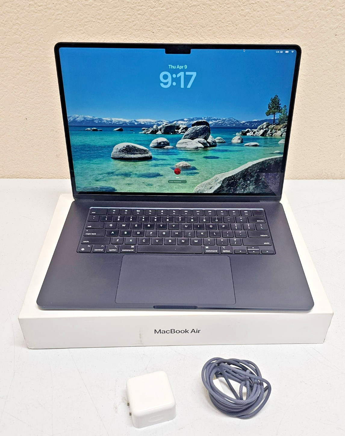 2023 Apple MacBook Air 15″ Laptop M2 512GB SSD 8GB RAM MQKX3LL/A A2941