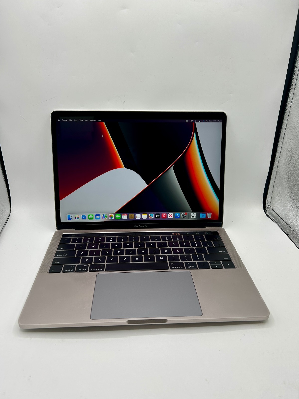 Apple MacBook Pro 13″ 2017 A1706 i5 3.1GHz 8GB 256GB SSD Touch Bar Ventura