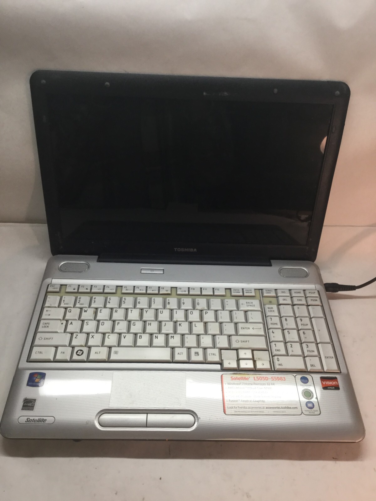 Toshiba Satellite L505D-S59 15″ Laptop AMD Athlon -POWERS/NO BOOT -MZ