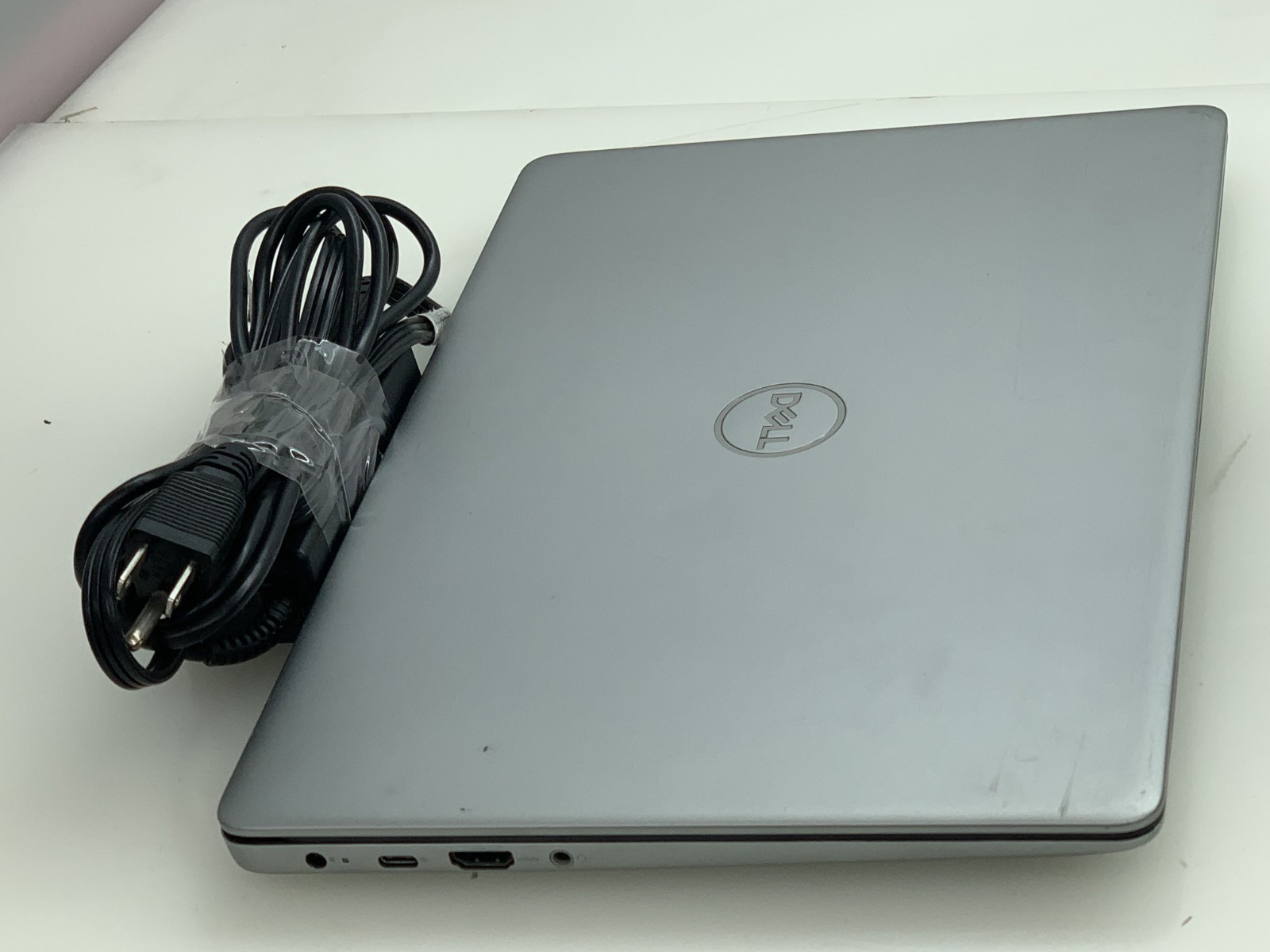 DELL VOSTRO 5370 i7-8550U@ 1.80GHz 8GB RAM 512GB NVMe W11P W/CHARGER *READ