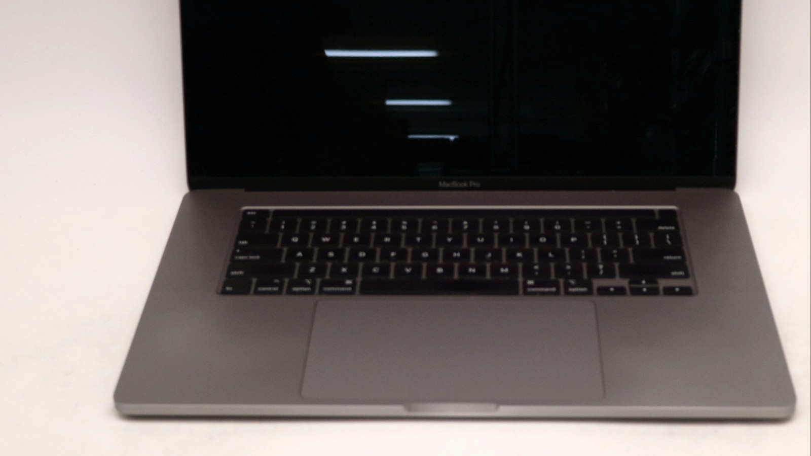 Apple MacBook Pro A2141 16 Core i7 32GB 512GB Gray 2019