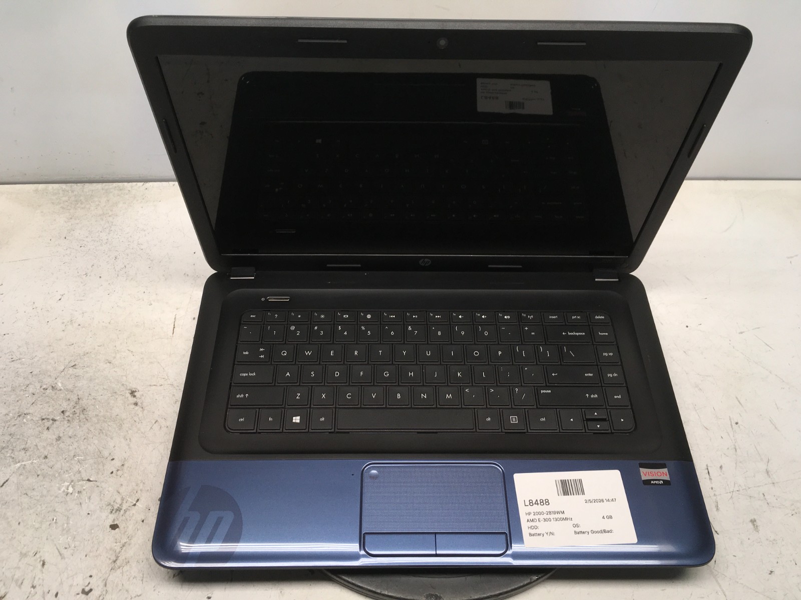 HP 2000-2B19WM AMD E-300 1300MHz 4 GB NO HDD – Cracked Screen
