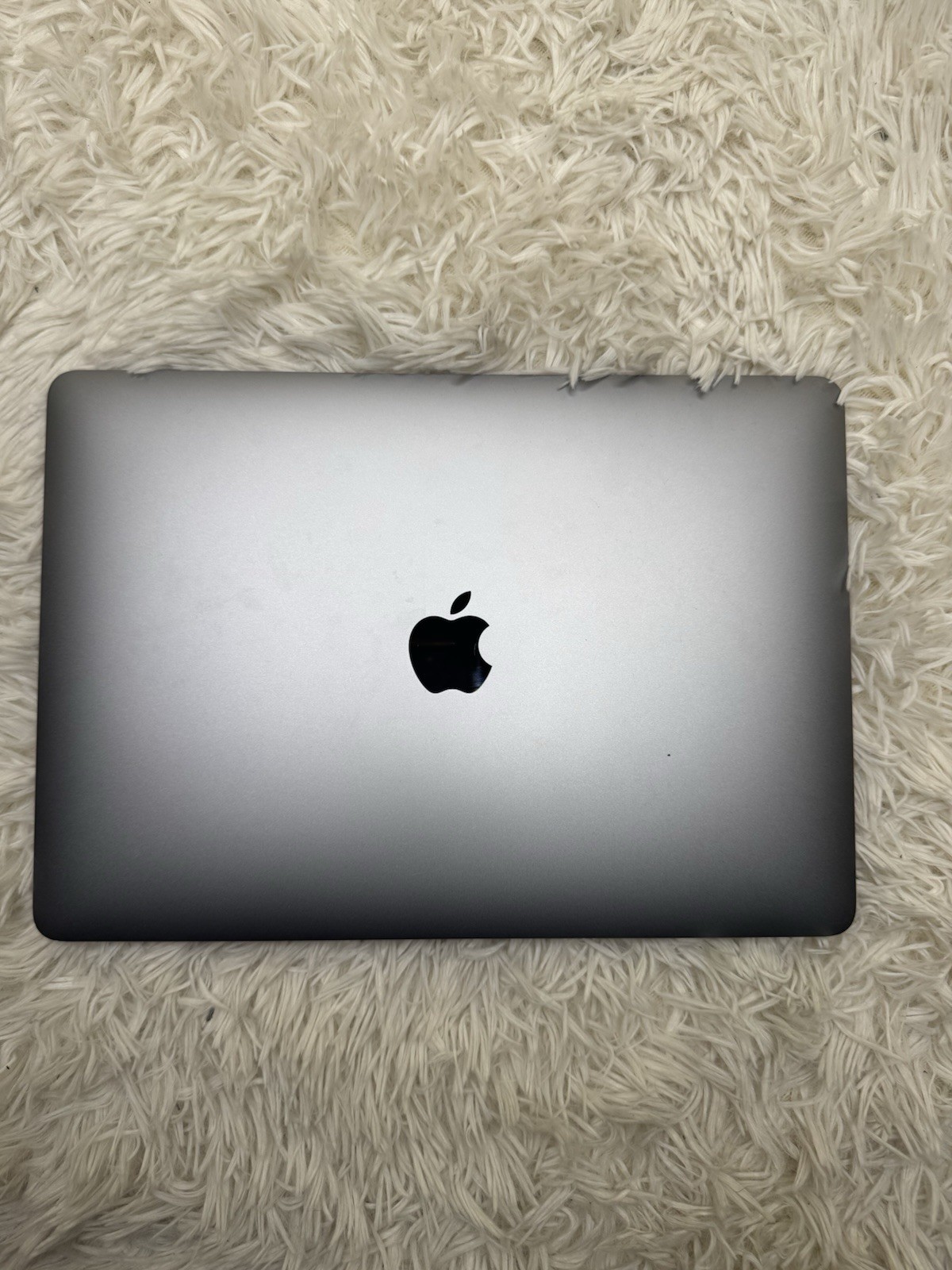 2020 Apple MacBook Air Laptop: Apple M1 Chip, 13” Retina Display, 8GB RAM, 256GB