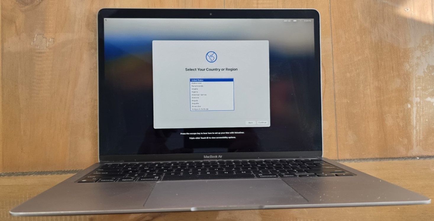Apple MacBook Air (M1 Chip) 13.3″ – (8CPU/8GPU, 8GB, 512 GB) – Space Gray