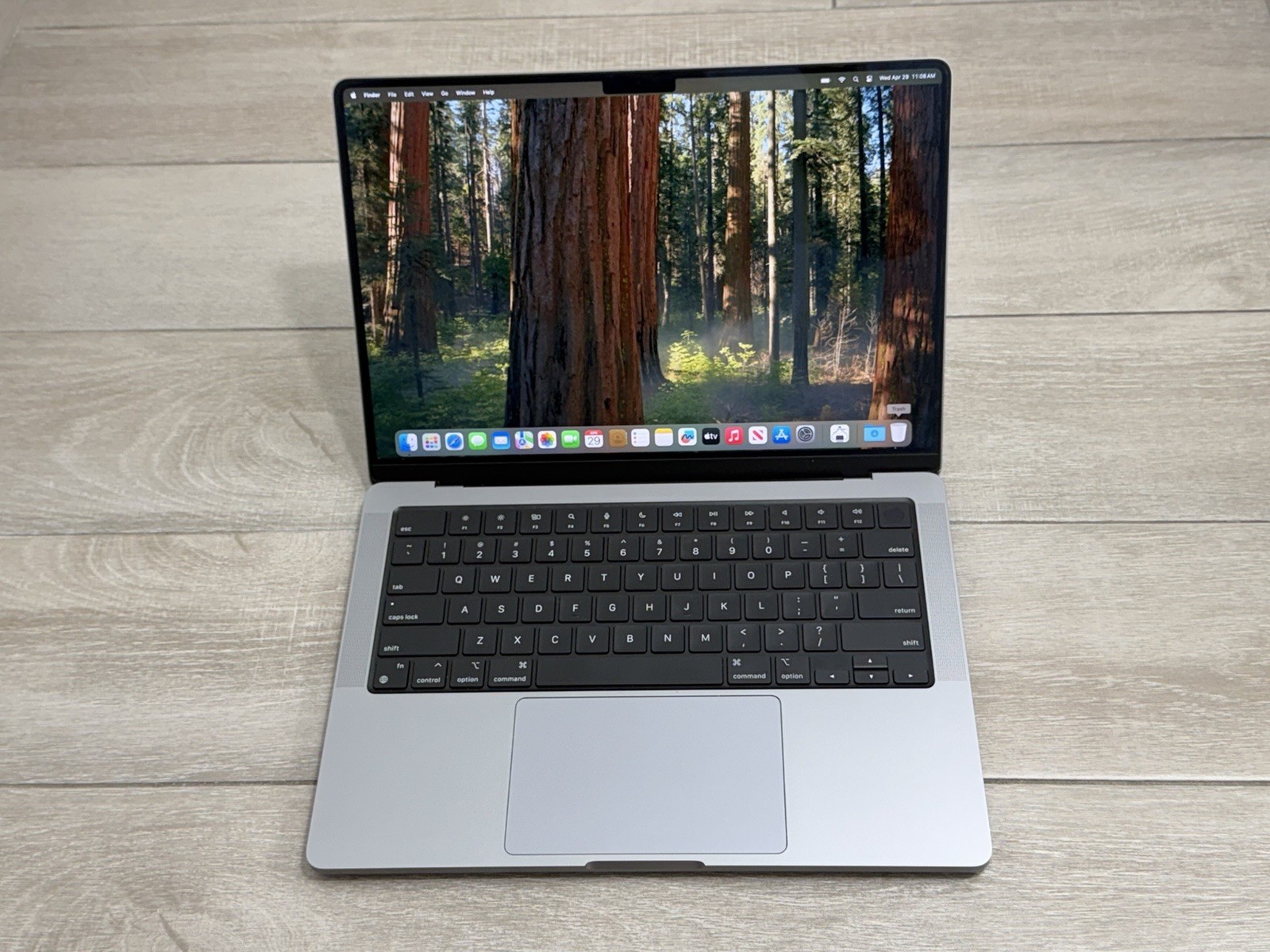 Apple MacBook Pro M1 14″ 1TB SSD 16GB RAM 18-Core CPU 16-Core GPU Space Gray