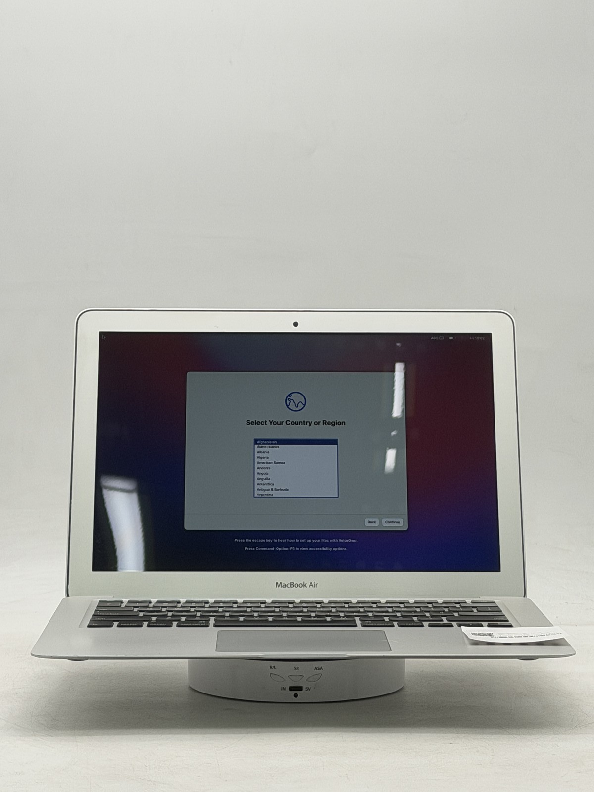 Apple MacBook Air 13in 8GB 128GB i5-5250U Silver (2015)  – Read