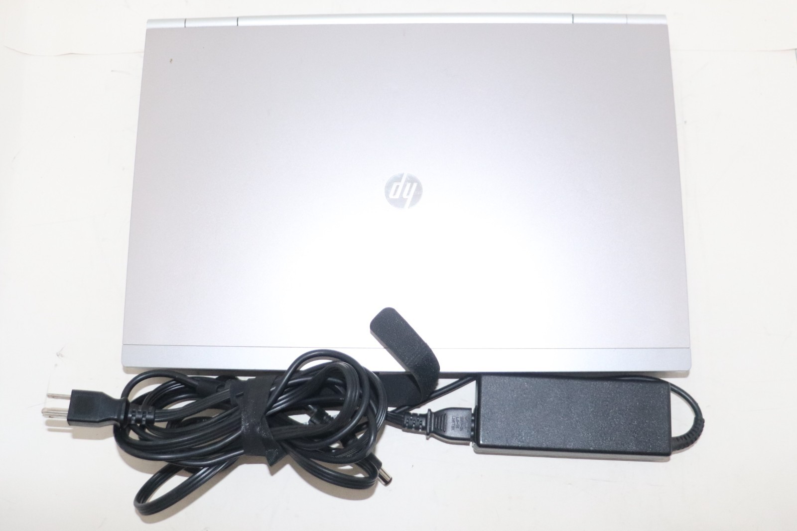 HP Elitebook 8560p 15.6in.(Intel core I7,456GB, 2.70GHz,4GB, WIN.10 Prof)