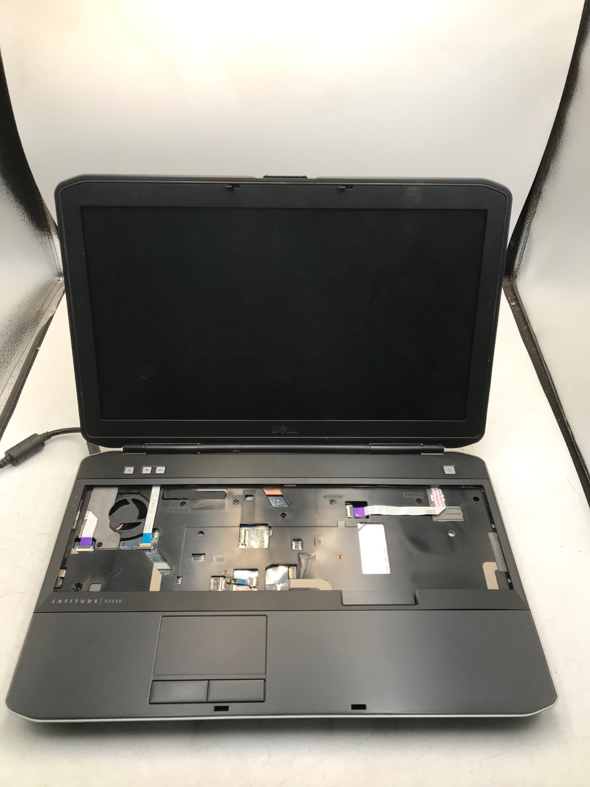 Dell Latitude E5530 Intel Core i3-3120M 2.5GHz 15.6″ Laptop-NO BOOT/NO KB-MZ
