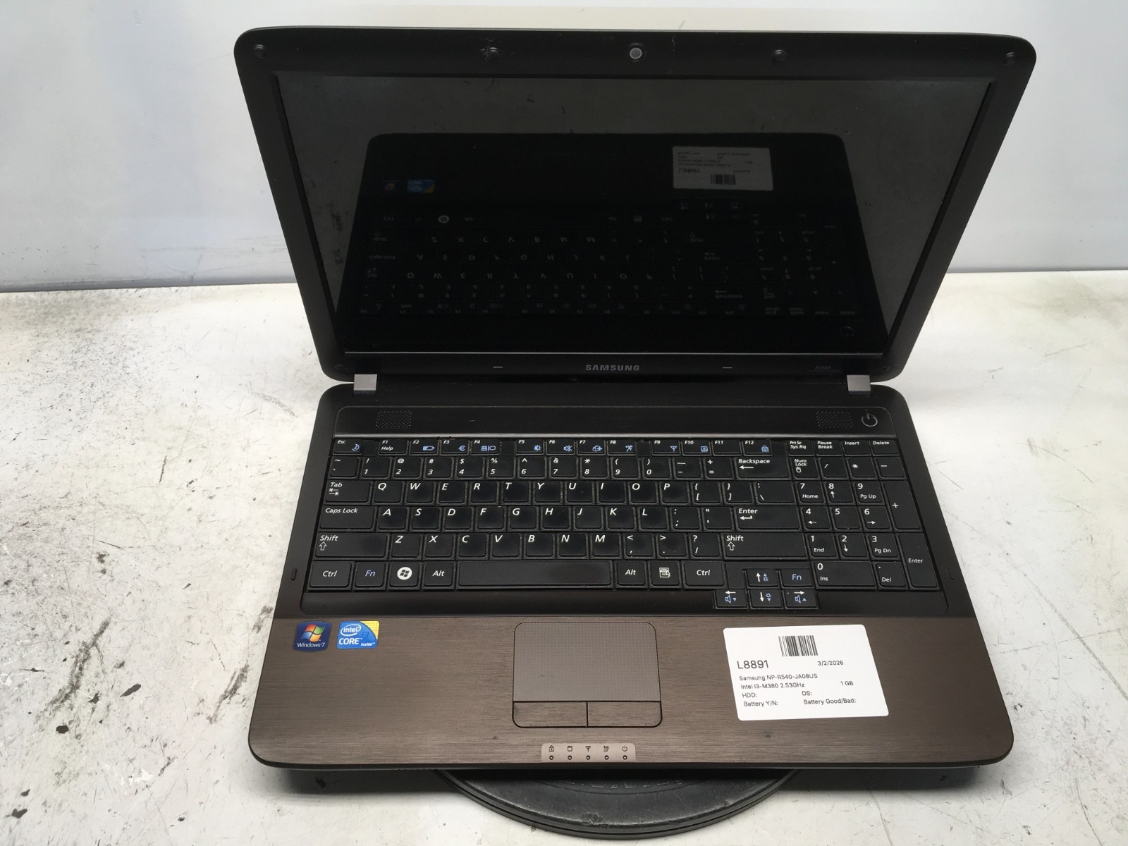 Samsung NP-R540-JA08US Intel i3-M380 2.53GHz 1 GB NO HDD