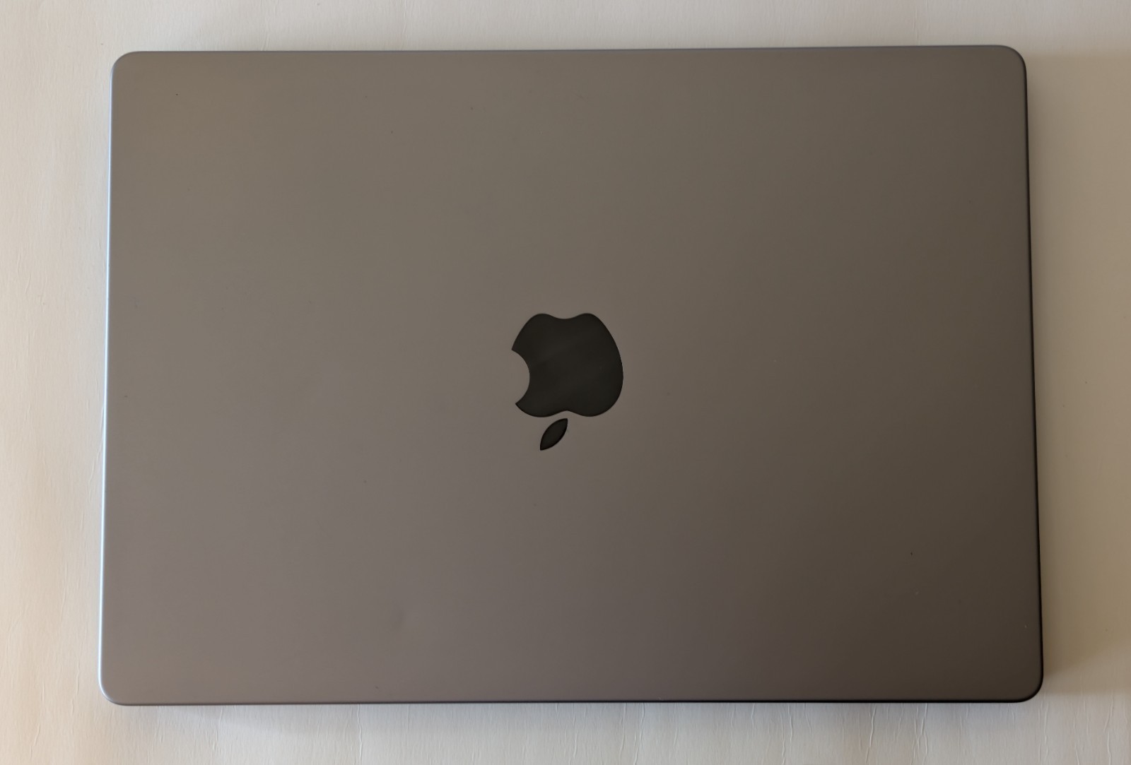Apple MacBook Pro 14″ (2021) M1 Pro 16GB 1TB Space Gray MKGQ3LL/A. ~F0Q~