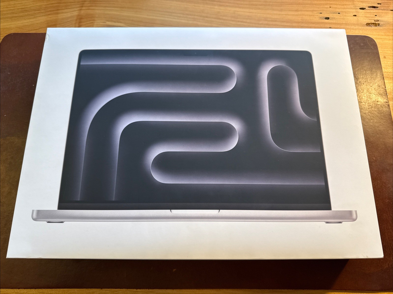 New Apple MacBook Pro 16in – M5 Pro 18C CPU / 20C GPU – 24GB 1TB SSD – SEALED
