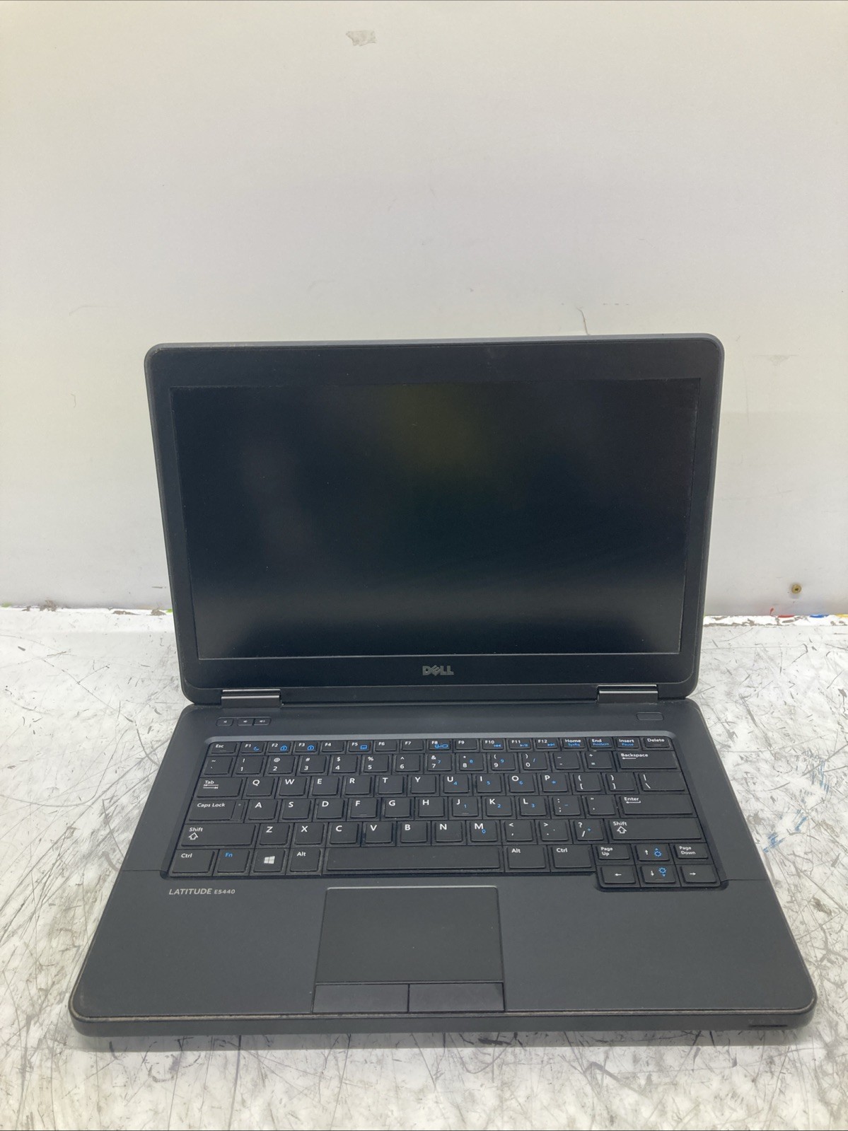 Dell Latitude E5440 i5-4300U 1.90GHz 4GB Boot to BIOS no hdd