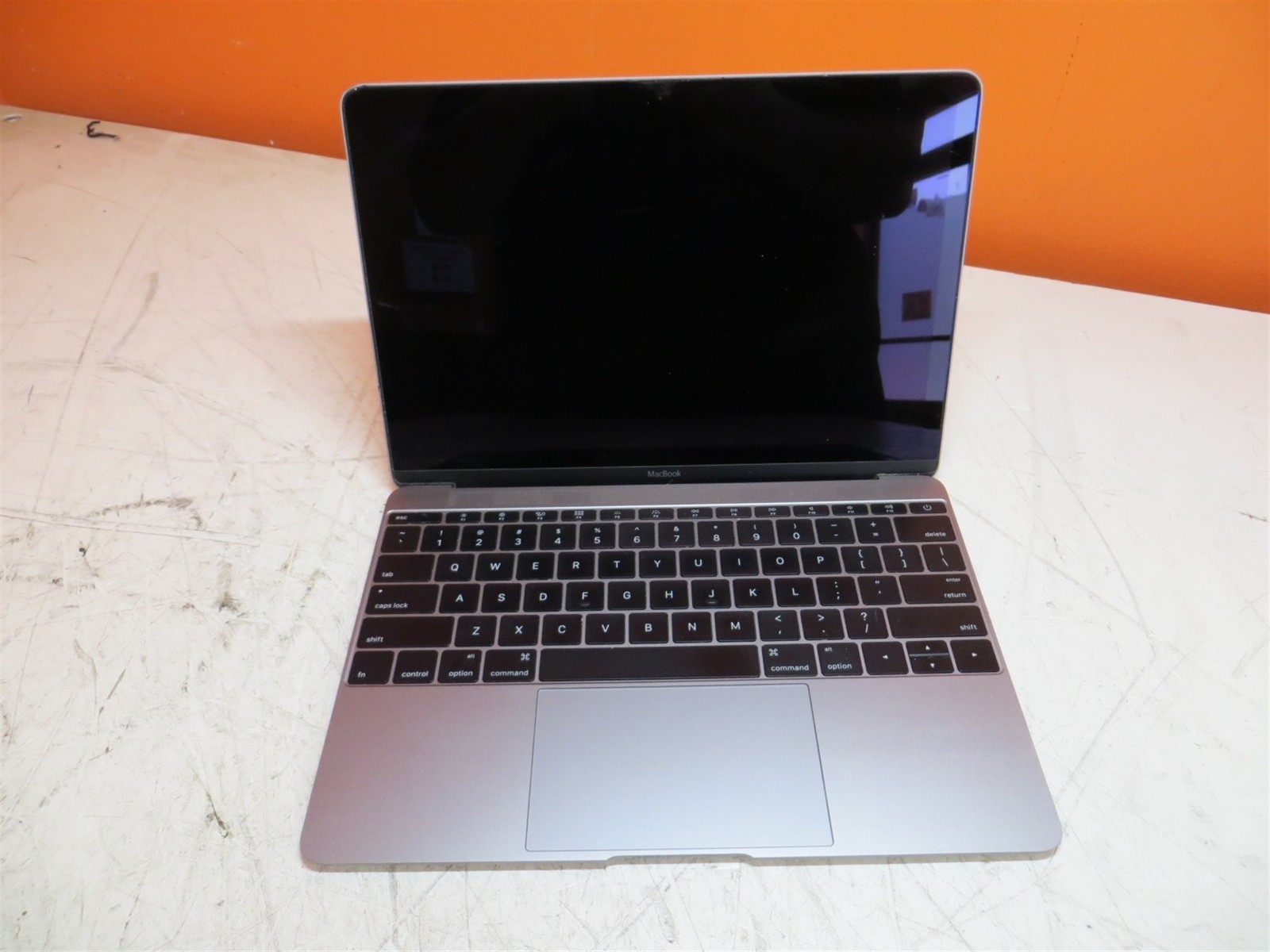 Keyboard Issues Apple MacBook A1534 12″ Intel Dual-Core m7 1.3GHz 8GB 500GB SSD