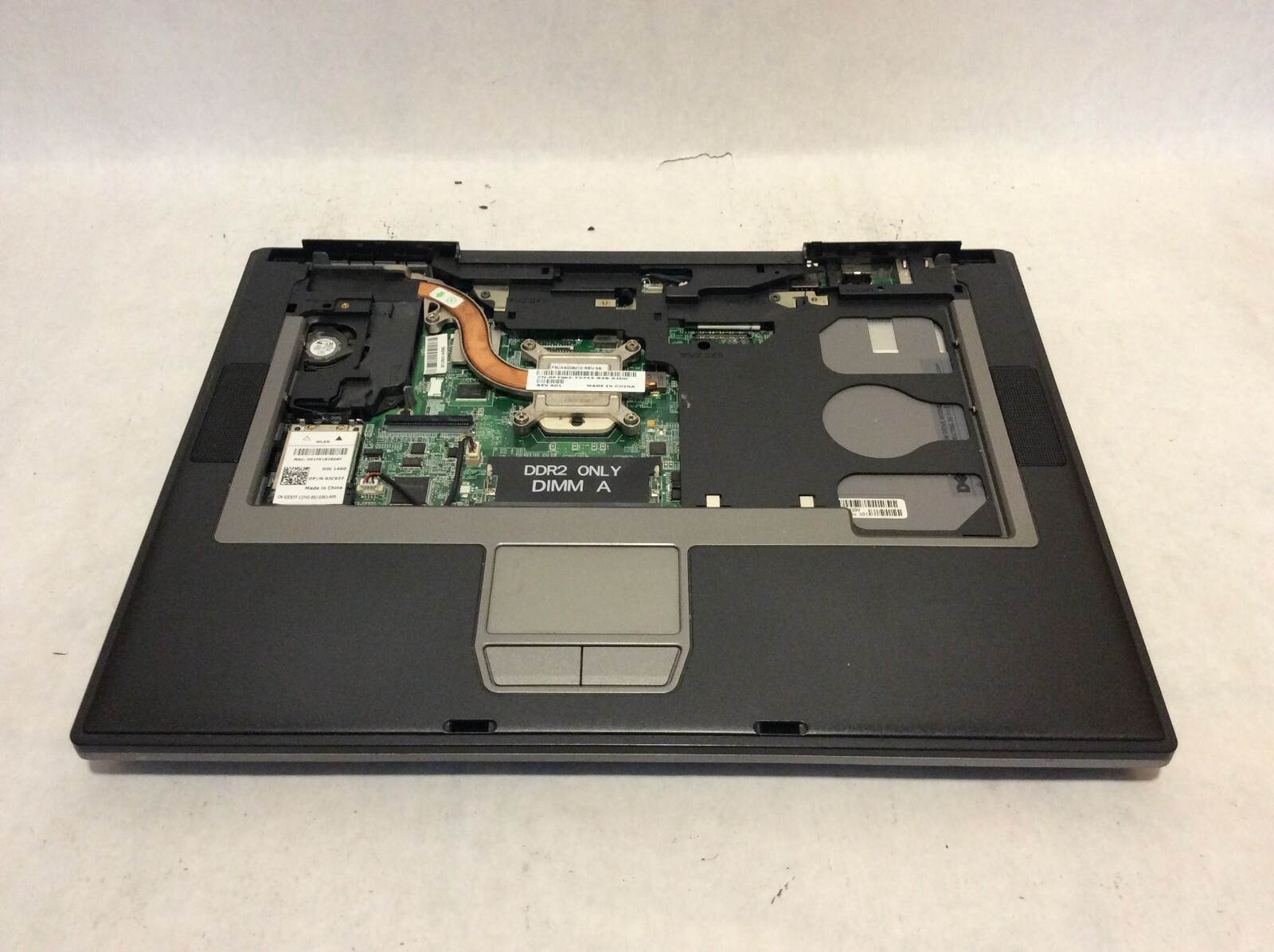 Dell Latitude Laptop 15″ AMD NO LID -PP
