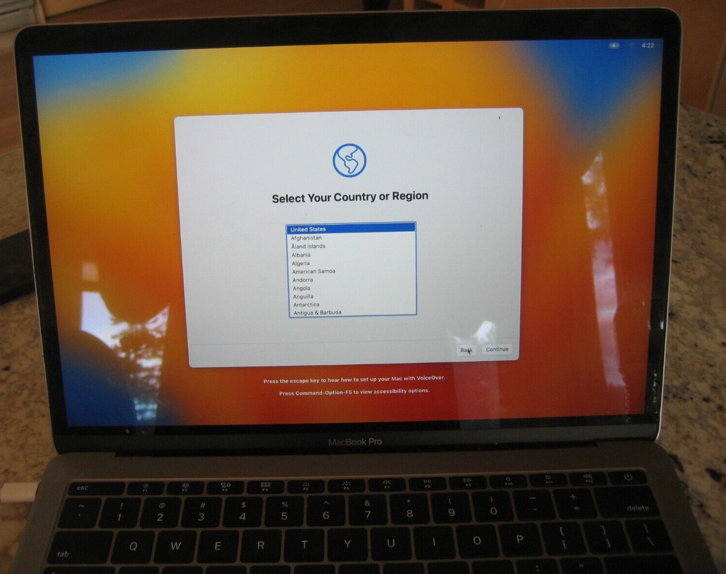 Apple MacBook Pro 13″ 2017 128GB SSD, i5, 2.30 GHz, 8GB Laptop Silver Excellent