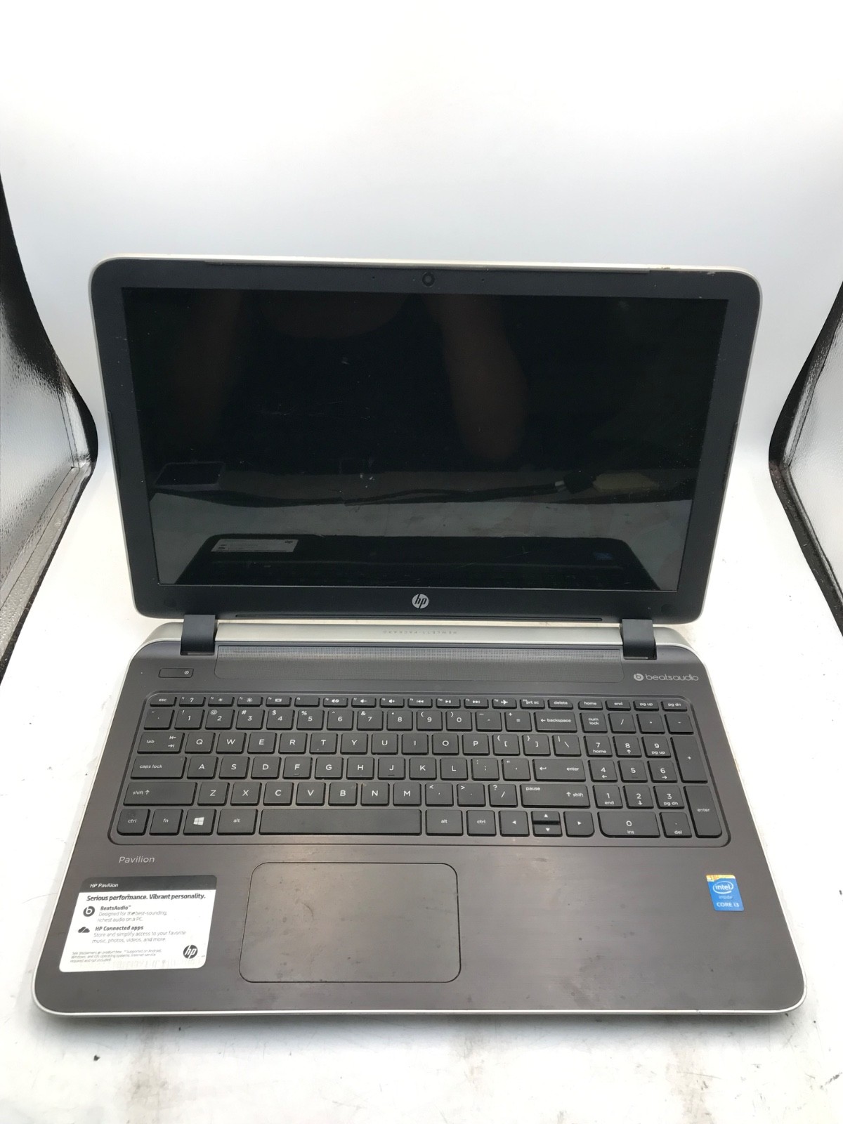 HP Pavilion P066us Intel Core i3-4030U 15″ Laptop-BOOTS/BAD DISPLAY  -MZ
