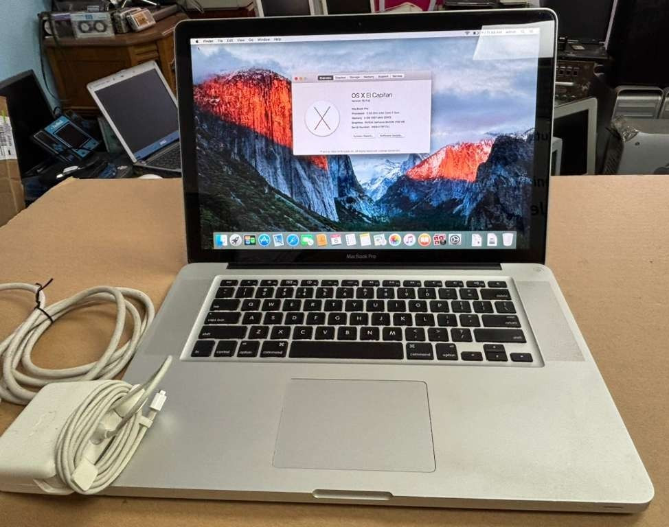 🧁Apple Macbook Pro 15″ A1286 2.53GHz CORE 2 Duo 4GB RAM 500GB ,EL Capitan