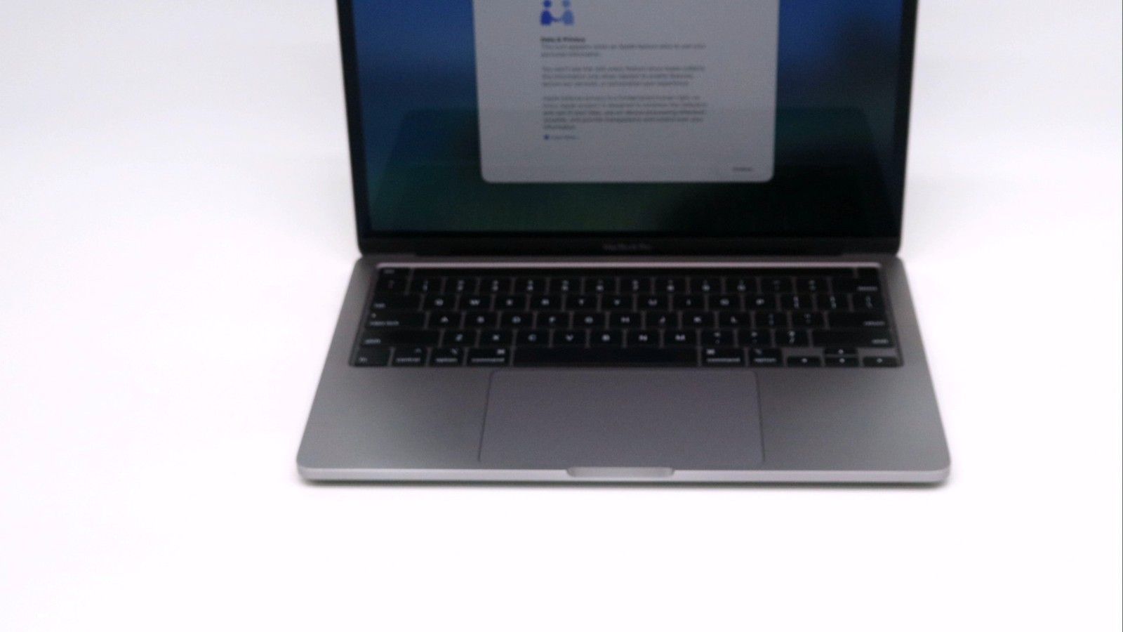 Apple Macbook Pro 13″ i7-1068NG7 16GB 512GB – Good