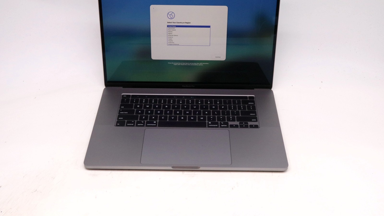 Apple Macbook Pro 16″ i7-9750H 64GB 512GB – Very Good
