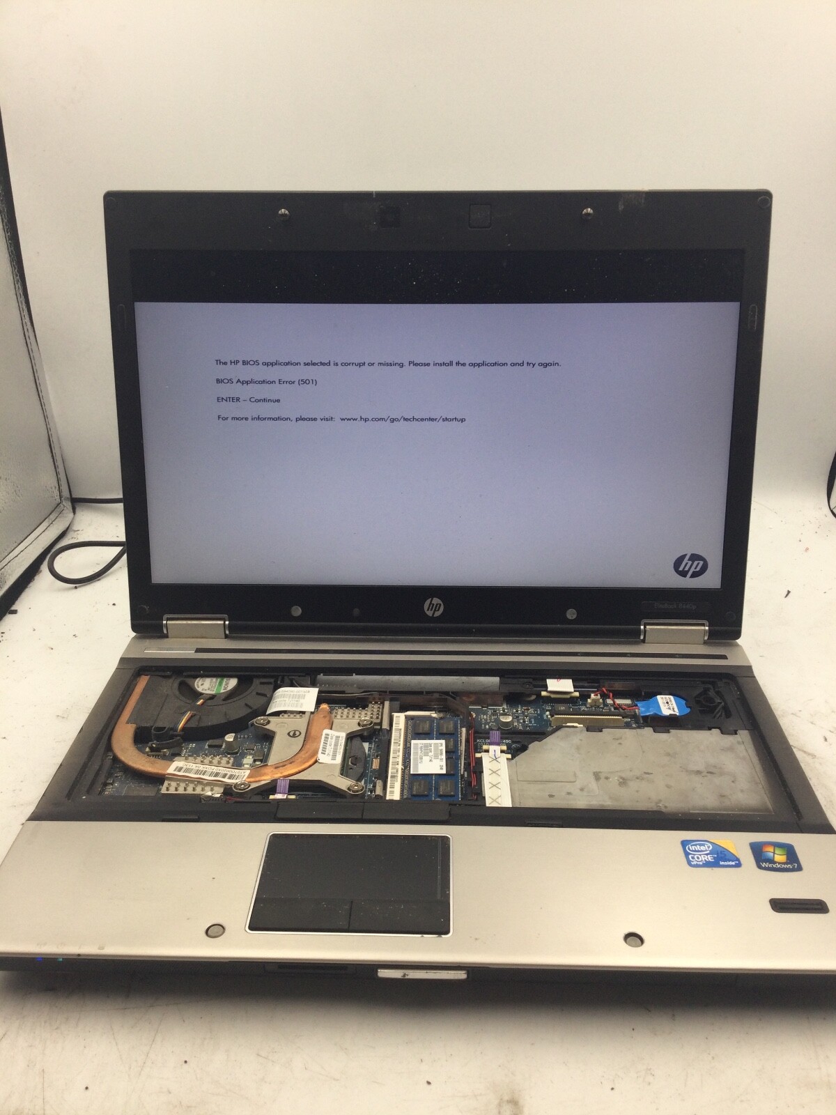 HP ELITEBOOK 8440P – FOR PARTS – INTEL I5 – 2GB RAM – 14″ – READ DESCRIPTION -BB
