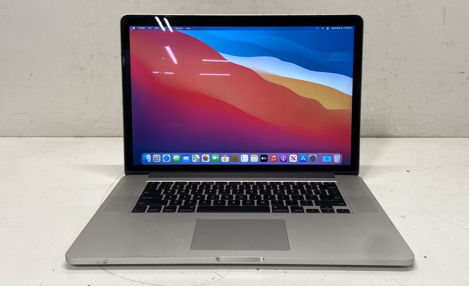 Apple MacBook Pro 15.4-inch, Intel Core i7 macOS Big Sur 8GB+251GB